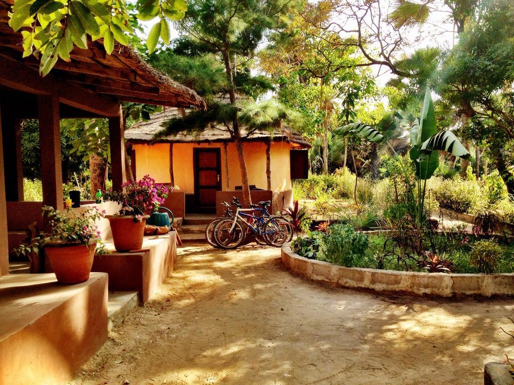 Nemasu Eco-Lodge Gunjur Extérieur photo